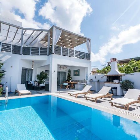 Villa Iceberg Каламаки Экстерьер фото
