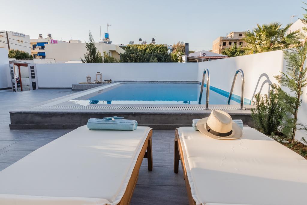 Villa Iceberg Каламаки Экстерьер фото